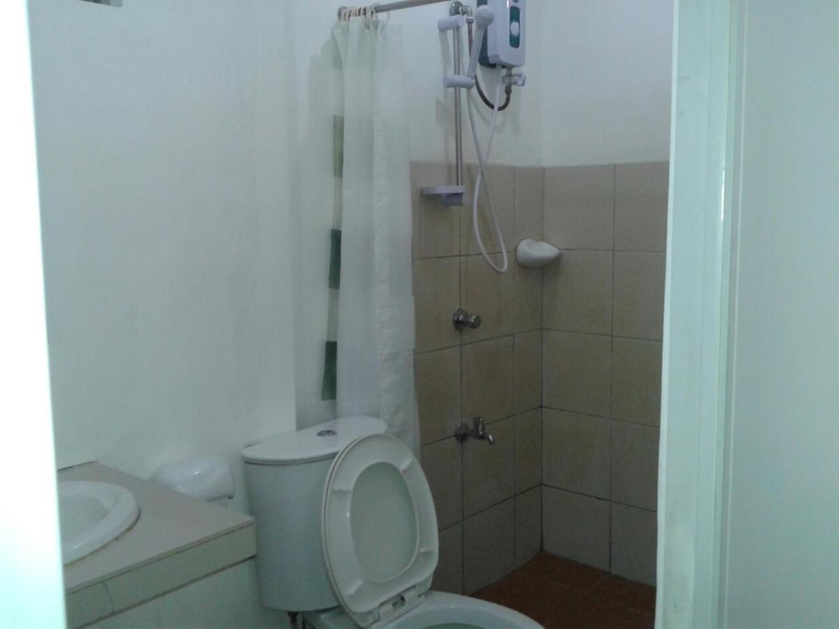 11Th Street Bed And Breakfast Bacolod Zimmer foto